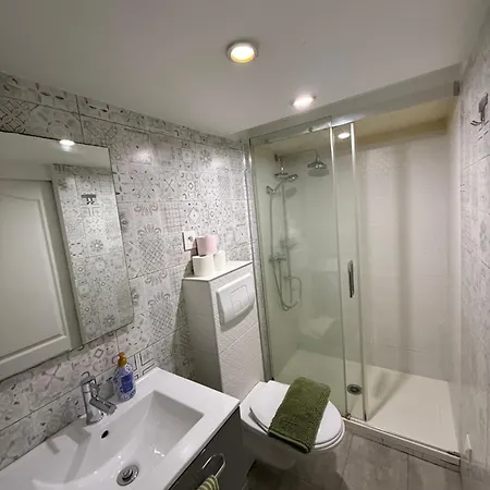 Apartament Avec Balcon